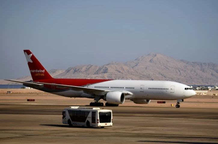 Un avion de la compagnie russe Nordwind airlines sur le tarmac de l'aéroport de Sharm el-Sheikh en Egypte, le 6 novembre 2015