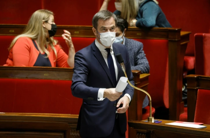 Olivier Véran répond à des questions des députés le 8 juin 2021