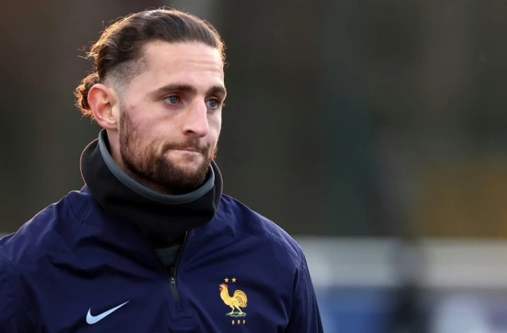 Le milieu de terrain de l'équipe de France et de l'OM Adrien Rabiot à Clairefontaine, le 17 mars 2025