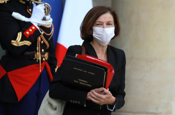 La ministre de la Défense Florence Parly sur le perron de l'Elysée, le 26 août 2020 à Paris