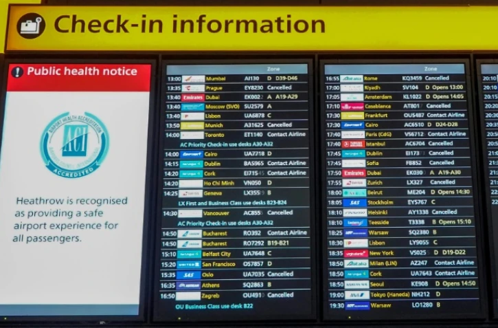 La France rouvre ses portes dès mercredi à certains retours du Royaume-Uni : les Français, les étrangers qui résident en Europe, ceux dont les "déplacements sont indispensables"