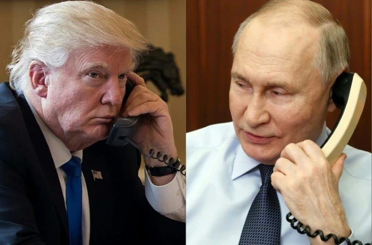 Montage réalisé le 18 mars 2025 avec les photos de Donald Trump (à gauche) au téléphone le 28 janvier 2017 à Washington et de Vladimir Poutine (à droite) le 27 décembre 2023 à Moscou