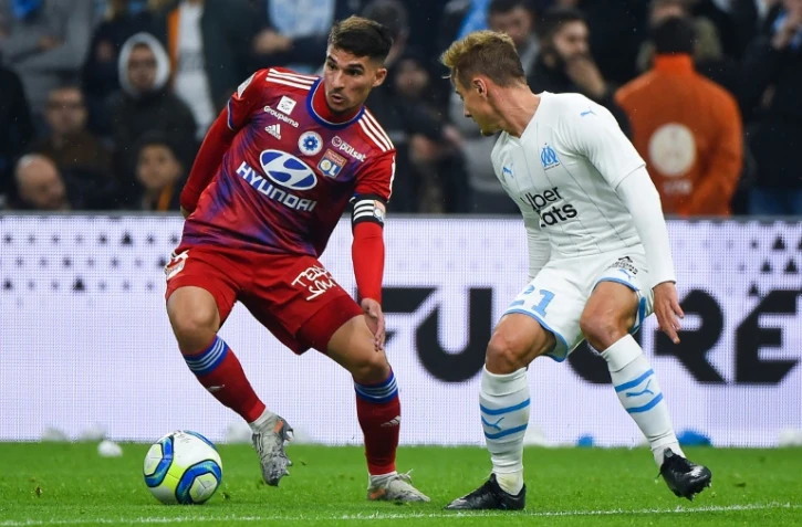 Les milieux de terrain de l'OL Houssem Aouar (g) et de l'OM Valentin Rongier, au Vélodrome, le 10 novembre 2019 