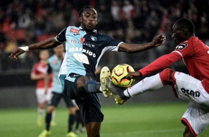 L'attaquant zimbabwéen du Havre Tino Kadewere (g) contre Valenciennes, le 10 mai 2019 au stade du Hainaut