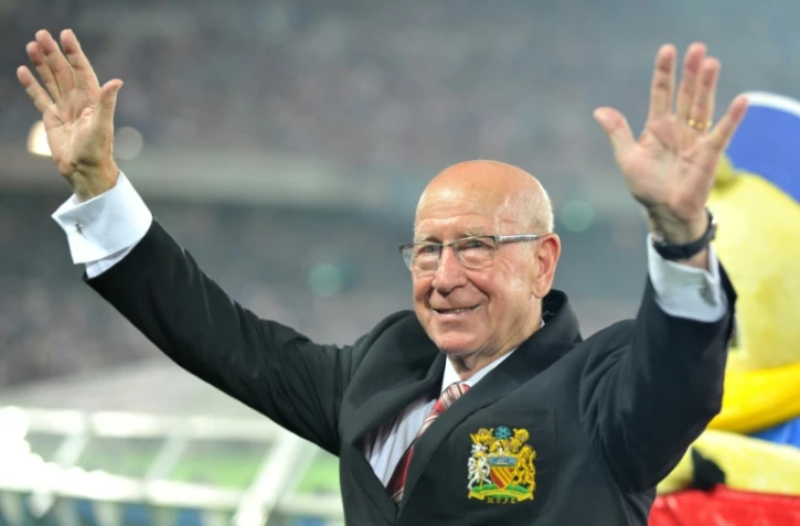 Sir Bobby Charlton, légende du football anglais, avant un match amical entre Manchester United et Yokohama F Marinos, le 23 juillet 2013 à Yokohama 