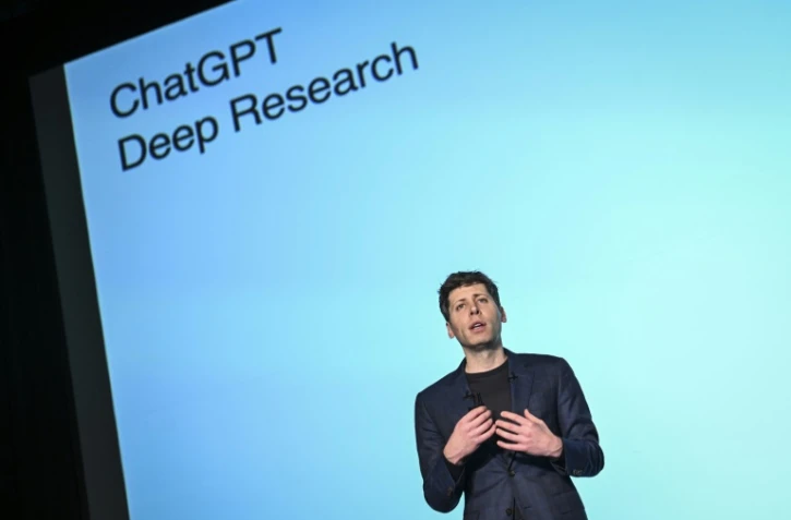 Le patron d'OpenAI Sam Altman présente le nouvel outil "Deep research" pour ChatGPT, le 3 février 2025 à Tokyo 