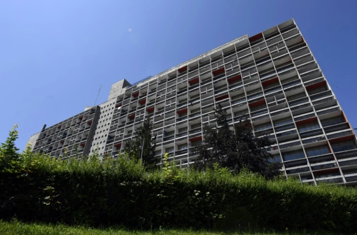 Vue d'un immeuble, le 1er juillet 2016, du quartier de Firminy construit par Le Corbusier dans les années 50, prÚs de Saint-Etienne (Loire)