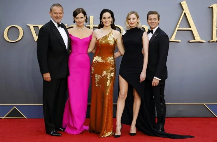 (g-d) Les acteurs Hugh Bonneville, Elizabeth McGovern, Michelle Dockery, Laura Carmichael et Allen Leech avant la première mondiale de "Downton Abbey" à Londres, le 9 septembre 2019