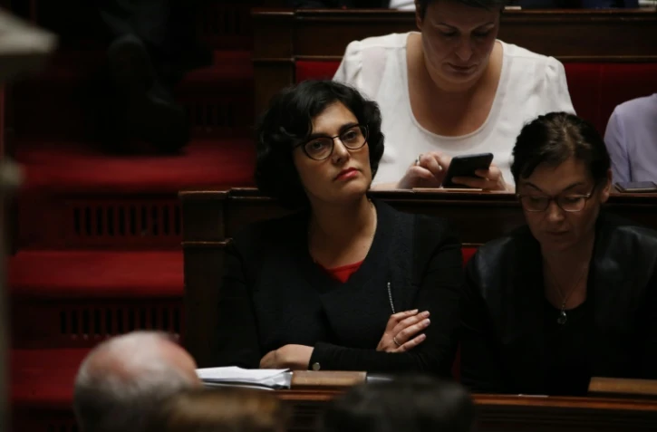 La ministre du Travail  Myriam El Khomri lors des questions au gouvernement le 6 avril 2016 à l'Assemblée nationale à Paris