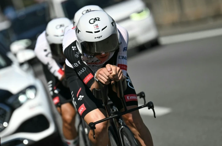 Tadej Pogacar participe à une séance d'entraînement deux jours avant le début du Tour de France, le 2 juillet 2026 à Barcelone en Espagne