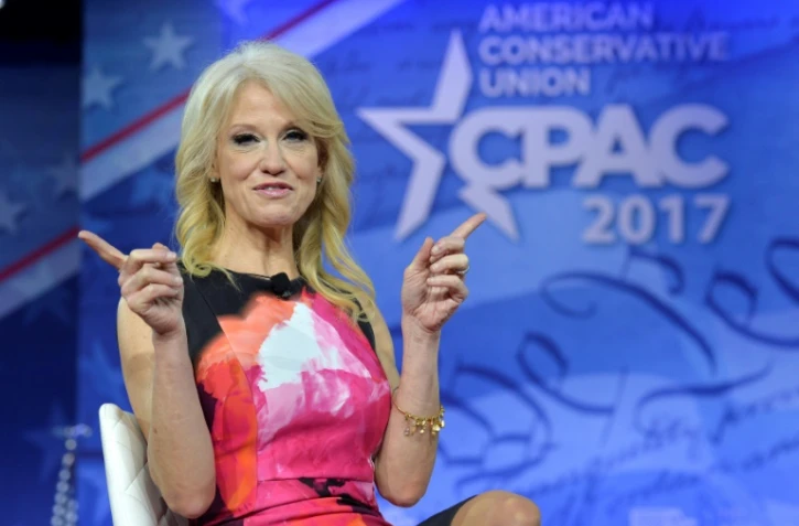 La conseillère du président Trump, Kellyanne Conway, ici le 23 février 2017, avait raillé les jeunes effondrés par la défaite d'Hillary Clinton comme des "précieux flocons de neige"