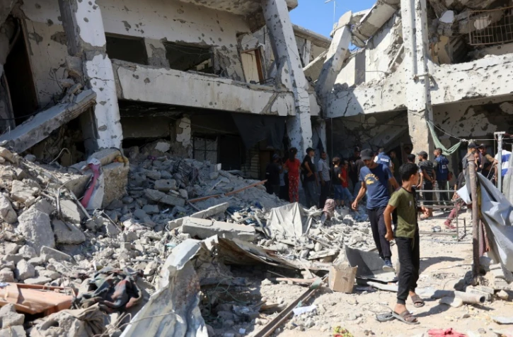 Décombres de l'école Al-Zahra, à Gaza-ville, dans la bande de Gaza, le 8 août 2024 