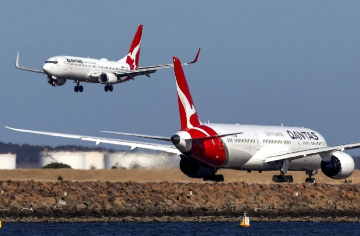 Deux avions de la compagnie aérienne australienne Qantas, le 4 septembre 2024 à Sydney