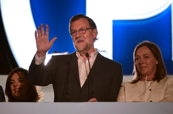 Le Premier ministre sortant Mariano Rajoy  et sa femme Elvira Fernandez au soir des législatives le 20 décembre 2015 à Madrid