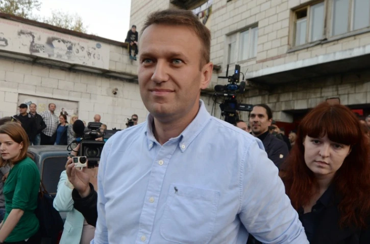L'opposant russe Alexeï Navalny (c), le 13 septembre 2015 à Kostroma, à 300 km de Moscou