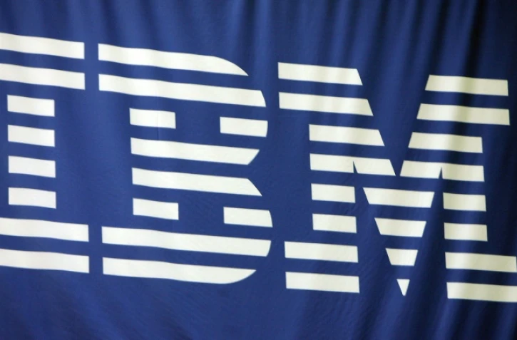 Le groupe américain IBM a annoncé dimanche qu'il allait payer la somme record de 34 milliards de dollars pour acheter l'éditeur de logiciels open-source Red Hat, qui doit accélérer la présence du géant informatique sur le marché très juteux et en plein boum du "cloud"