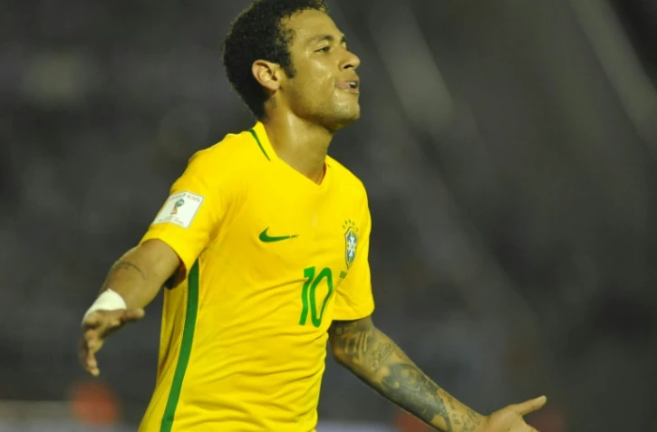 La joie de l'attaquant Neymar, auteur du 3e des 4 buts du Brésil face à l'Uruguay, lors des qualifs pour le Mondial 2018, le 23 mars 2017 à Montevideo