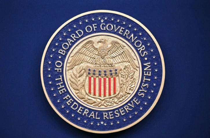 Le logo du Conseil des gouverneurs de la Fed, à Washington, le 18 septembre 2024