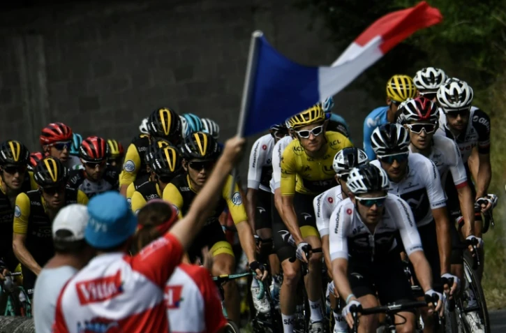Le peloton du Tour de France près de Carcassonne, le 22 juillet 2018, pour une journée de repos avant l'assaut des Pyrénées 