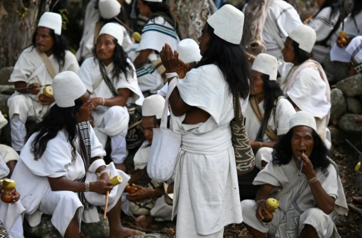 Des indigènes arhuaco lors d'une réunion avec d'autres communautés de différentes régions du pays, dans la Sierra Nevada de Santa Marta, en Colombie, le 10 février 2024