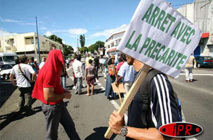 Jeudi 20 avril 2006 -

Les &quot;emplois aidés&quot; ont manifesté à Saint-Benoît