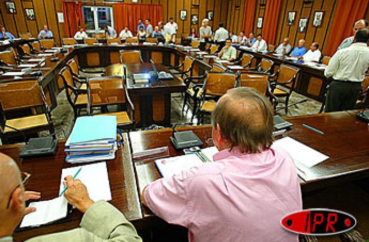 Vendredi 14 novembre 2003
Le quorum n'a pas été atteint et la chambre consulaire n'a pu siéger