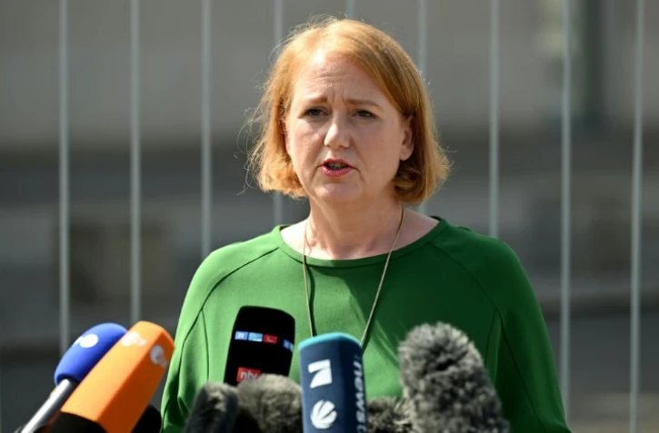 La ministre allemande de la Famille Lisa Paus devant la Chancellerie à Berlin, le 23 août 2023