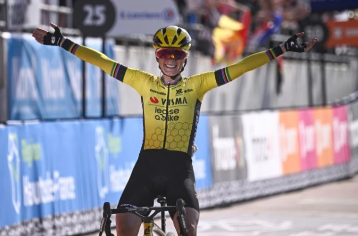 La Française Pauline Ferrand-Prévot, victorieuse de Paris-Roubaix, le 12 avril 2025 