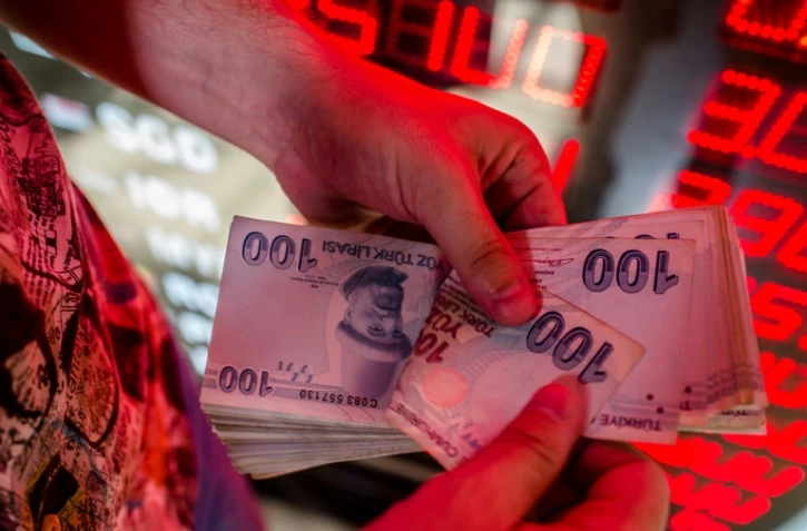La livre turque en chute libre face au dollar, sur fond de crise diplomatique entre la Turquie et les Etats-Unis