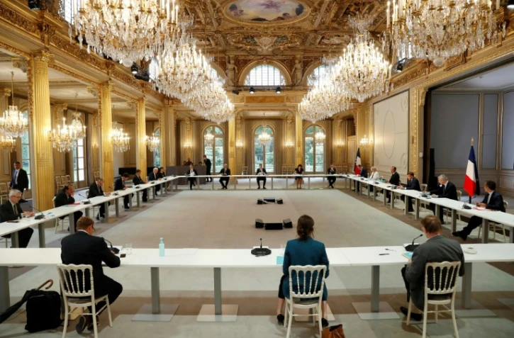 Réunion à l'Elysée avec les syndicats et le patronat, le 4 juin 2020 à Paris