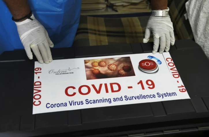 Matériel pour détecter le virus COVID-19 à Ahmedabad, en Inde, le 6 mars 2020