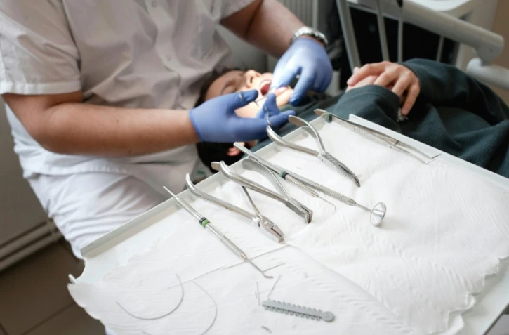 L'Assurance maladie prend en charge 33% du coût des frais dentaires contre 68% en Allemagne