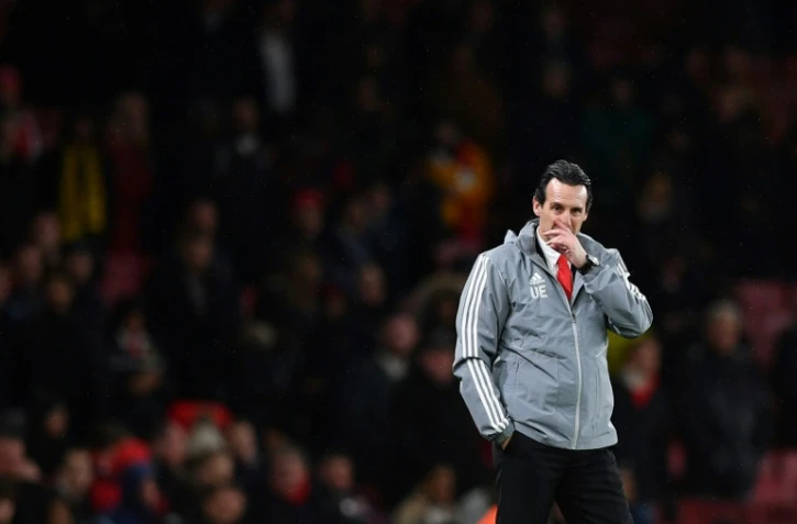 Le technicien espagnol Unai Emery désabusé durant la défaite de son équipe, Arsenal, face à Francfort, le 28 novembre 2019 à Londres
