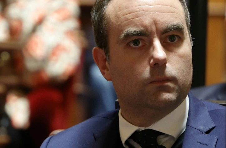 Le Premier ministre Sébastien Lecornu assiste à une séance de questions au gouvernement au Sénat, le 26 novembre 2025 à Paris