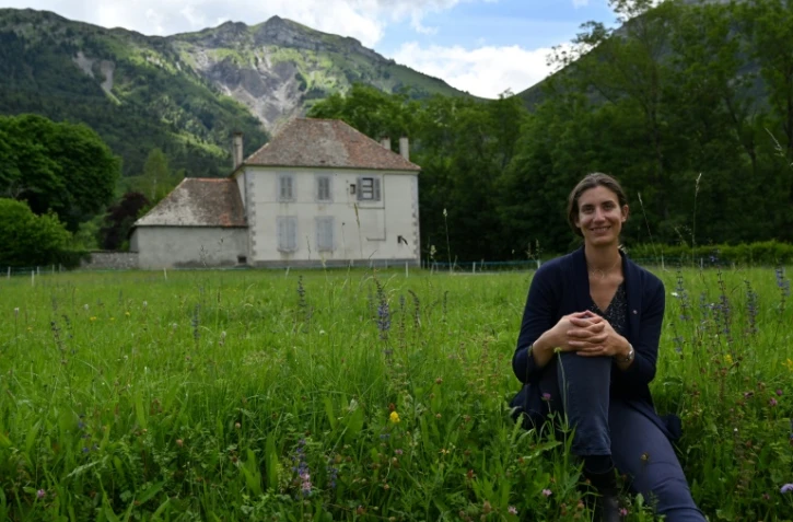 La maire de Chatel-en-Trieves, Fanny Lacroix, le 11 juin 2020, sur la commune