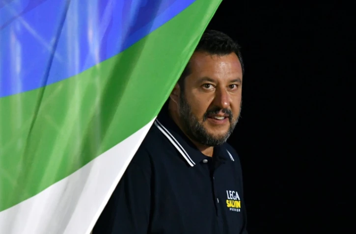 Le ministre italien de l'Intérieur Matteo Salvini arrive à un meeting électoral à Mola di Bari (sud) le 9 août 2019