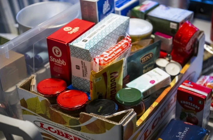 Des produits à stocker pour tenir les premiers jours d'une guerre, le 23 février 2024 à Sundbyberg, près de Stockholm, en Suède