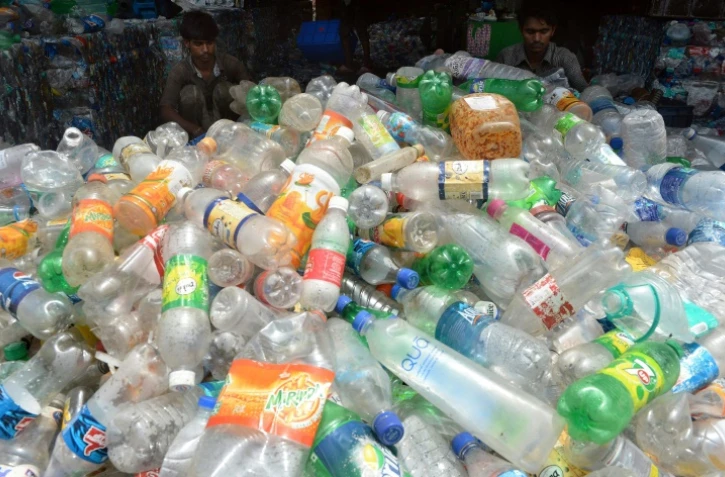 Des bouteilles en plastique destinées au recyclage à Bombay le 4 juin 2013 à la veille de la Journée mondiale de l'environnement