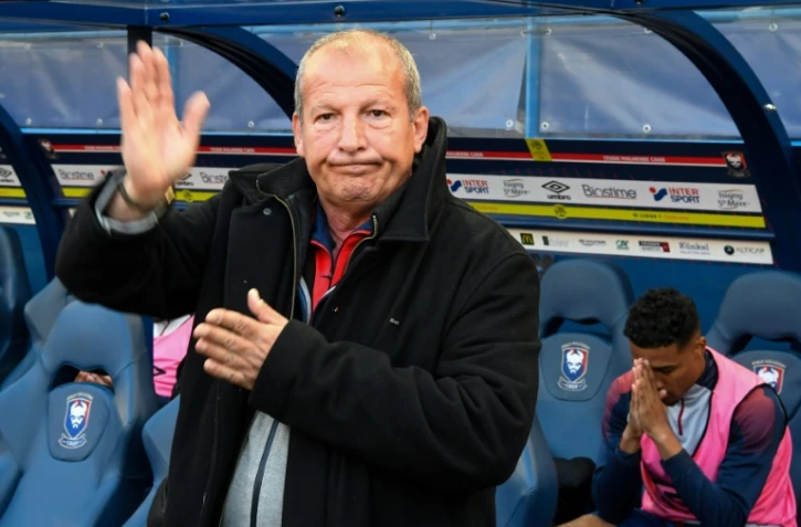 L'entraîneur assistant de Caen, Rolland Courbis, lors du match de Ligue 1 face à Reims, à Caen, le 11 mai 2019