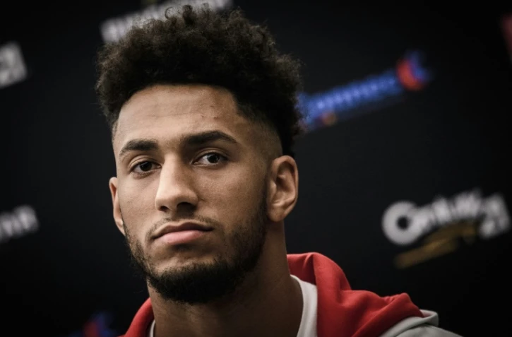 Le poiods lourd français Tony Yoka lors de la pesée officielle, le 22 juin 2018, à la veille de son combat contre l'Anglais Dave Allen à Paris
