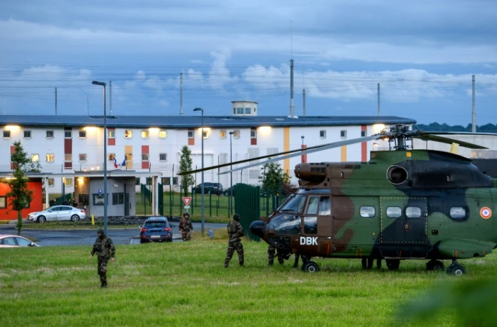 Devant la prison de Condé-sur-Sarthe le 11 juin 2019