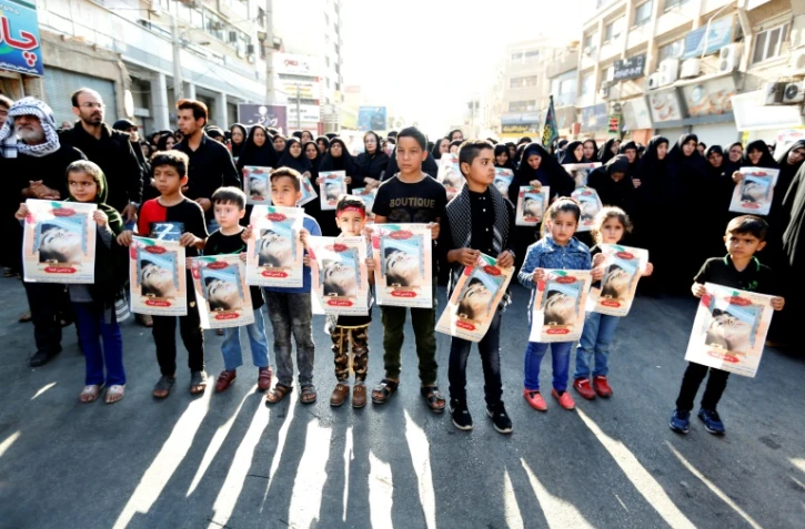 Funérailles le 24 septembre 2018 à Ahvaz des victimes de l'attentat qui a été commis dans cette ville iranienne deux jours auparavant