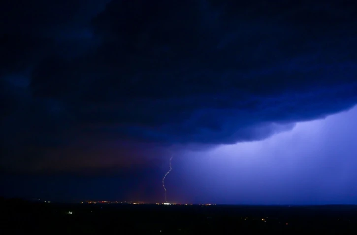 Violent orage à Charlieu, près de Roanne, dans la Loire, le 20 juillet 2024