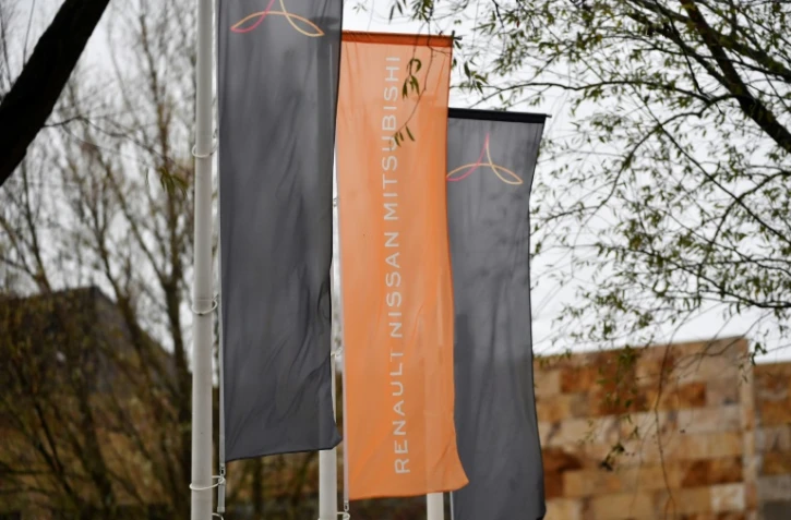 Des représentants de l'Etat français ont exhorté le Japon à envisager une fusion entre Renault et Nissan, rapportent des médias japonais