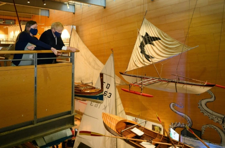 Le Premier ministre britannique Boris Johnson au musée maritime de Falmouth qui abrite le centre de presse pour le sommet du G7 qui s'ouvre vendredi à Falmouth, Cornouailles, le 10 juin 2021