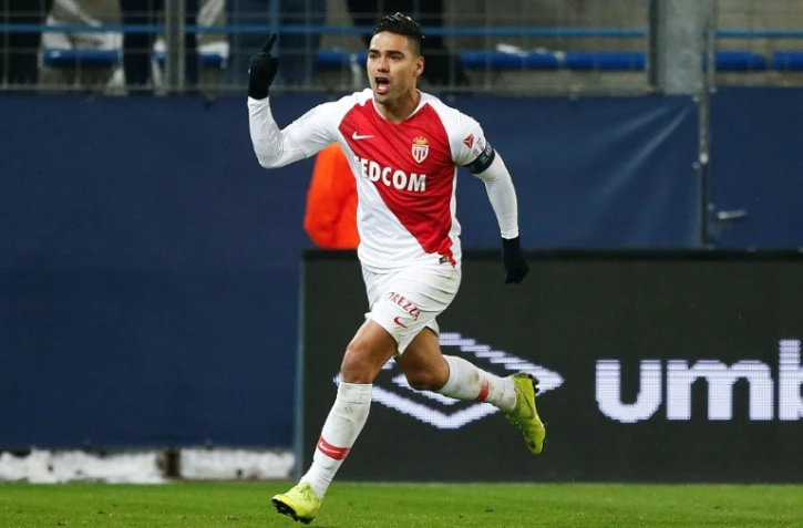 L'attaquant colombien de Monaco Radamel Falcao vient de marquer sur coup franc à Caen en Ligue 1, le 24 novembre 2018
