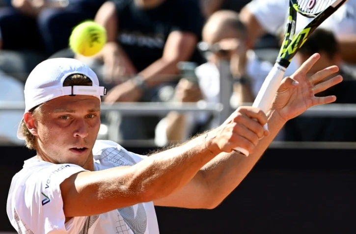 Le Français Alexandre Muller lors de son 8e de finale du Masters 1000 de Rome face au Chilien Nicolas Jarry le 14 mai 2024 à Rome