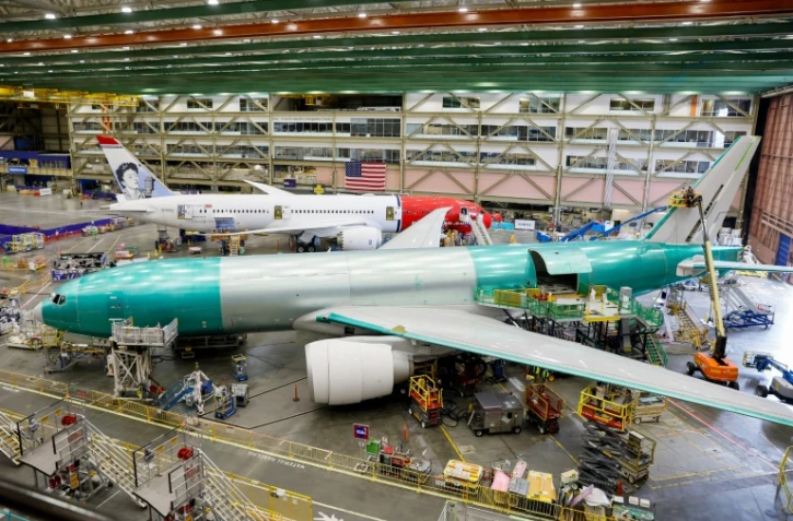 Un Boeing 777 en cours d'assemblage à l'usine d'Everett (nord-ouest), le 26 juin 2024