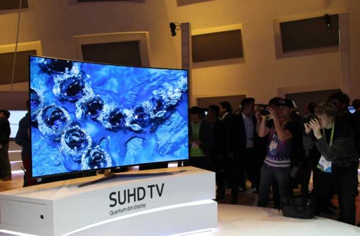 Un nouveau téléviseur à haute définition de Samsung, exposé lors du salon CES à Las Vegas, le 4 janvier 2016
