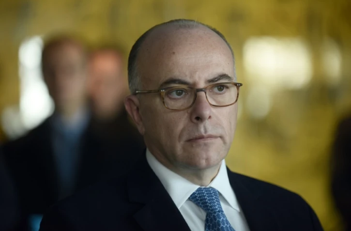 Le ministre de l'Intérieur Bernard Cazeneuve à l'aéroport de Toulouse-Blagnac, le 22 décembre 2015.